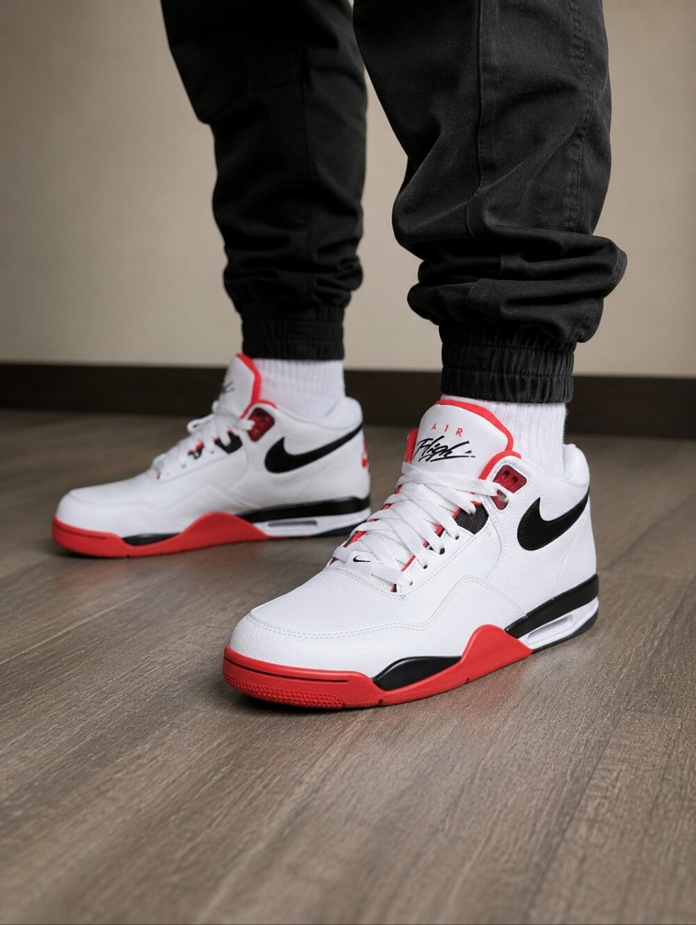 Nike Flight Legacy Men's Sneakers White/Black/Red BQ4212-100 Size 10 New In Box